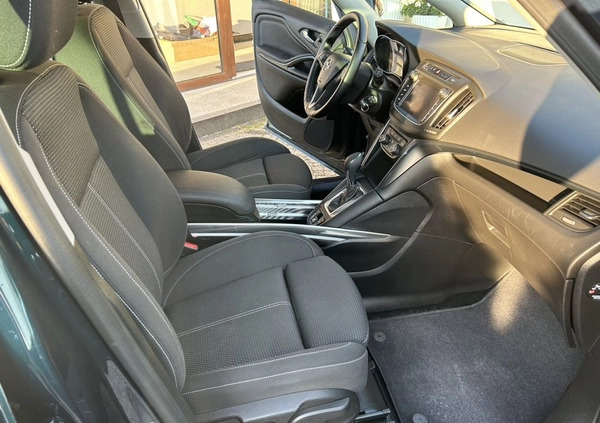 Opel Zafira cena 39600 przebieg: 236000, rok produkcji 2016 z Jawor małe 781